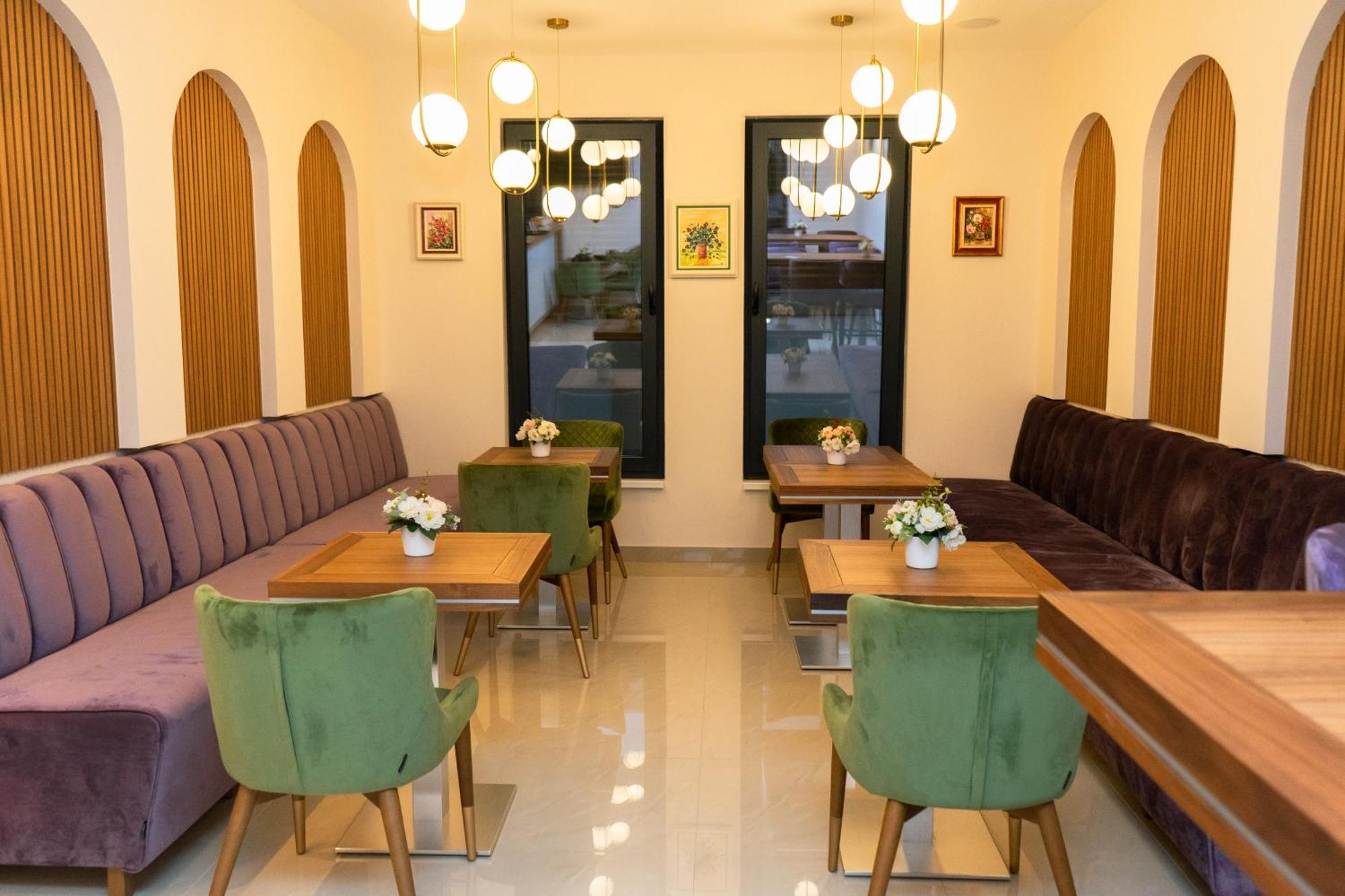 Merak Rooms & Caffe Bar Šabac Exteriör bild